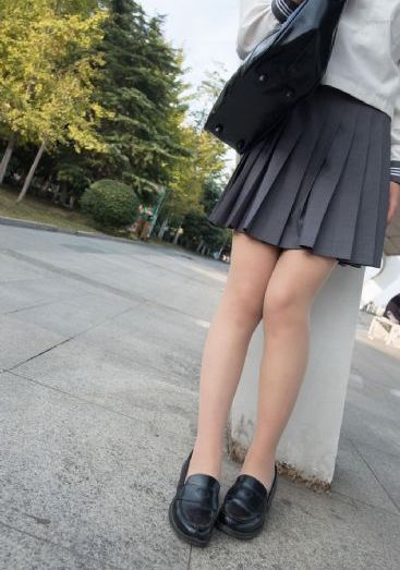 张筱雨裸体视频三级_剧情片日本电影免费